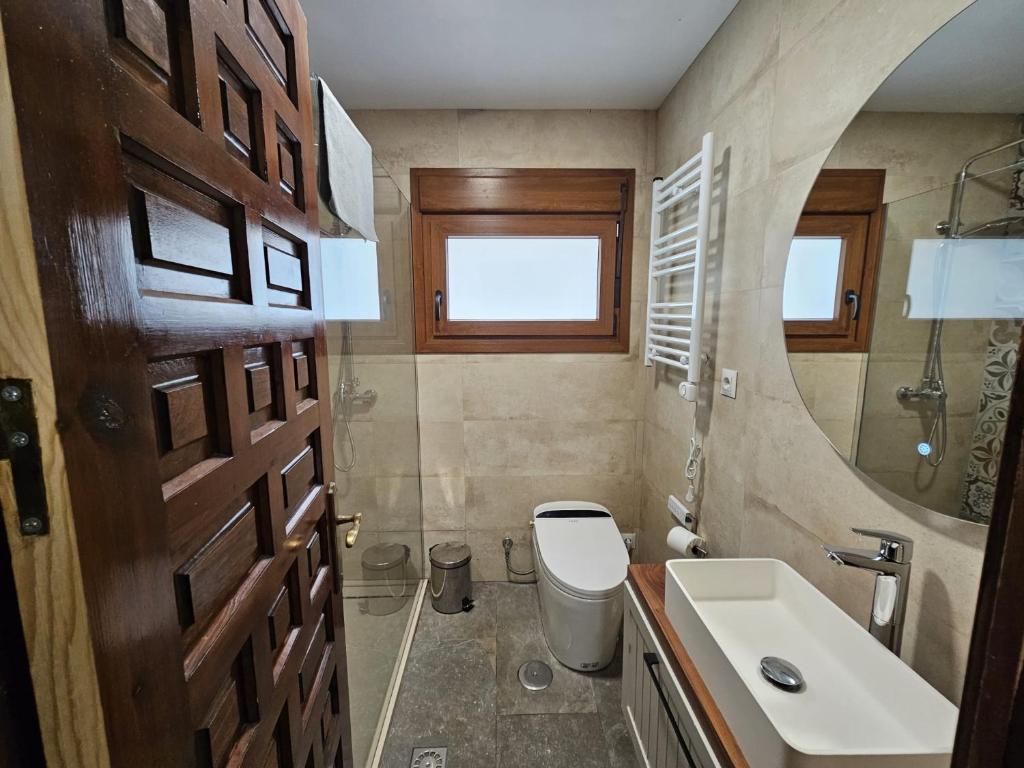 Modern bathroom