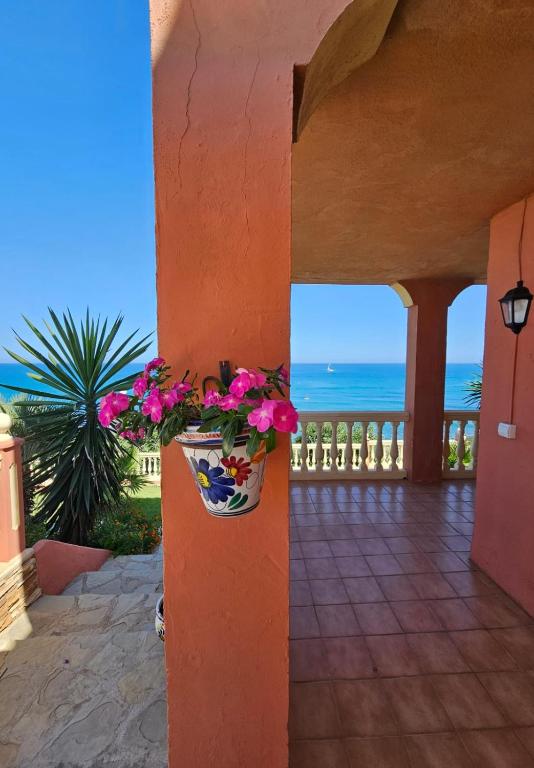 Balcony with sea view